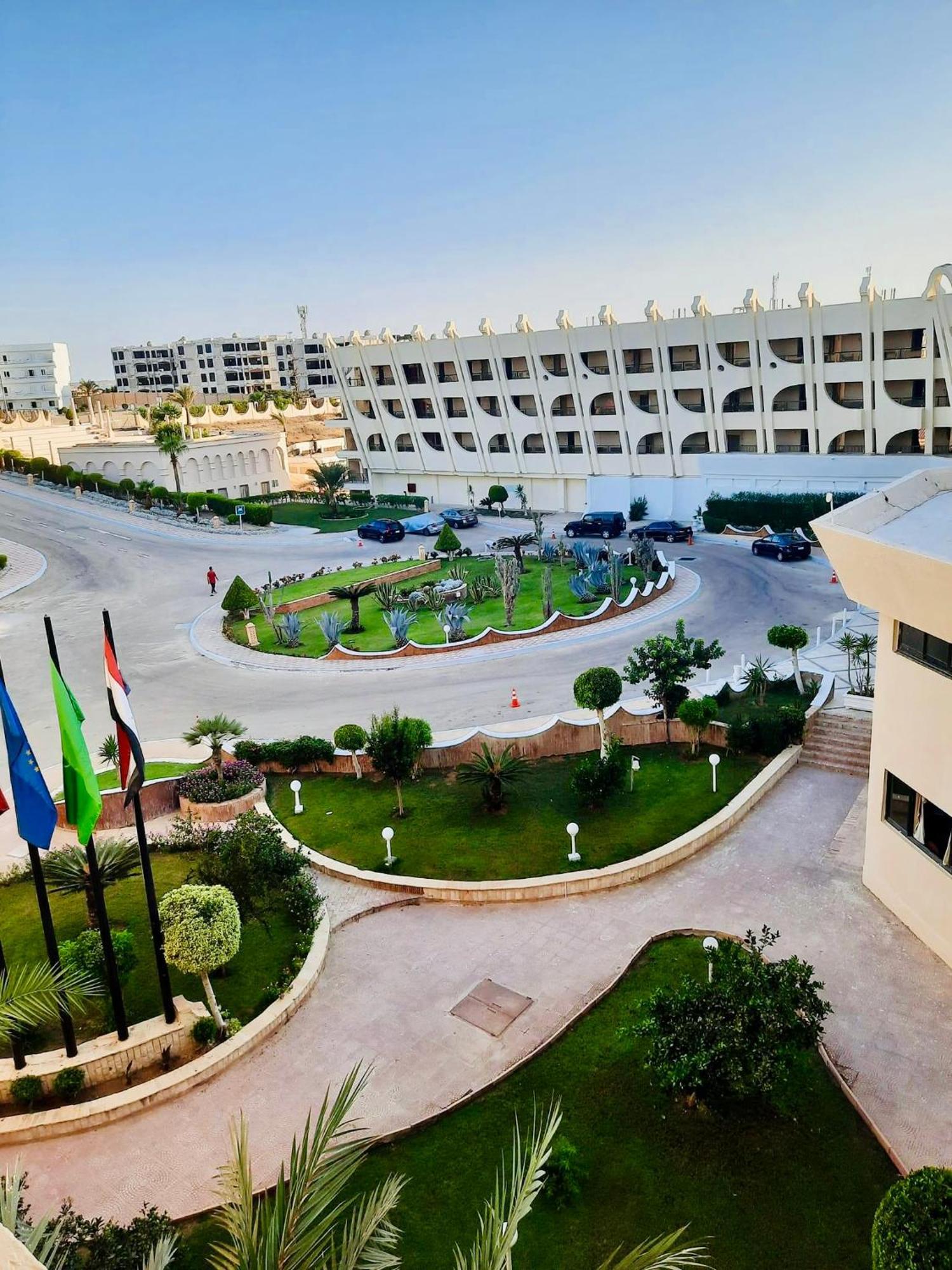 Borg El Arab Beach Resort מראה חיצוני תמונה The Dead Sea resort